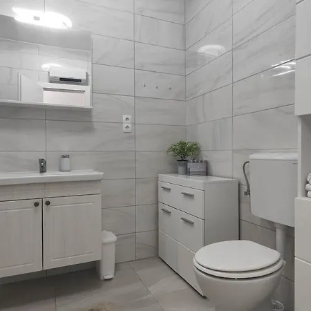 Gold And Silver Apartment *